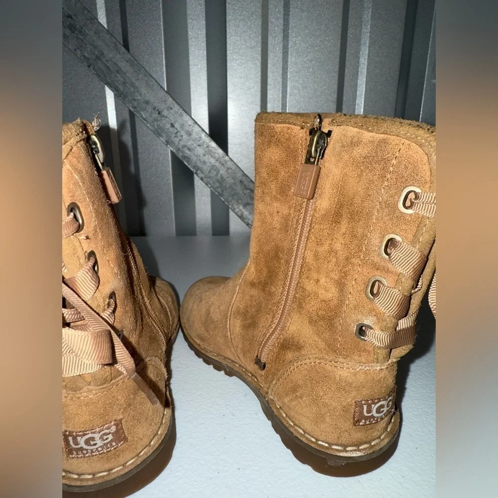 Ugg girl boots size 9